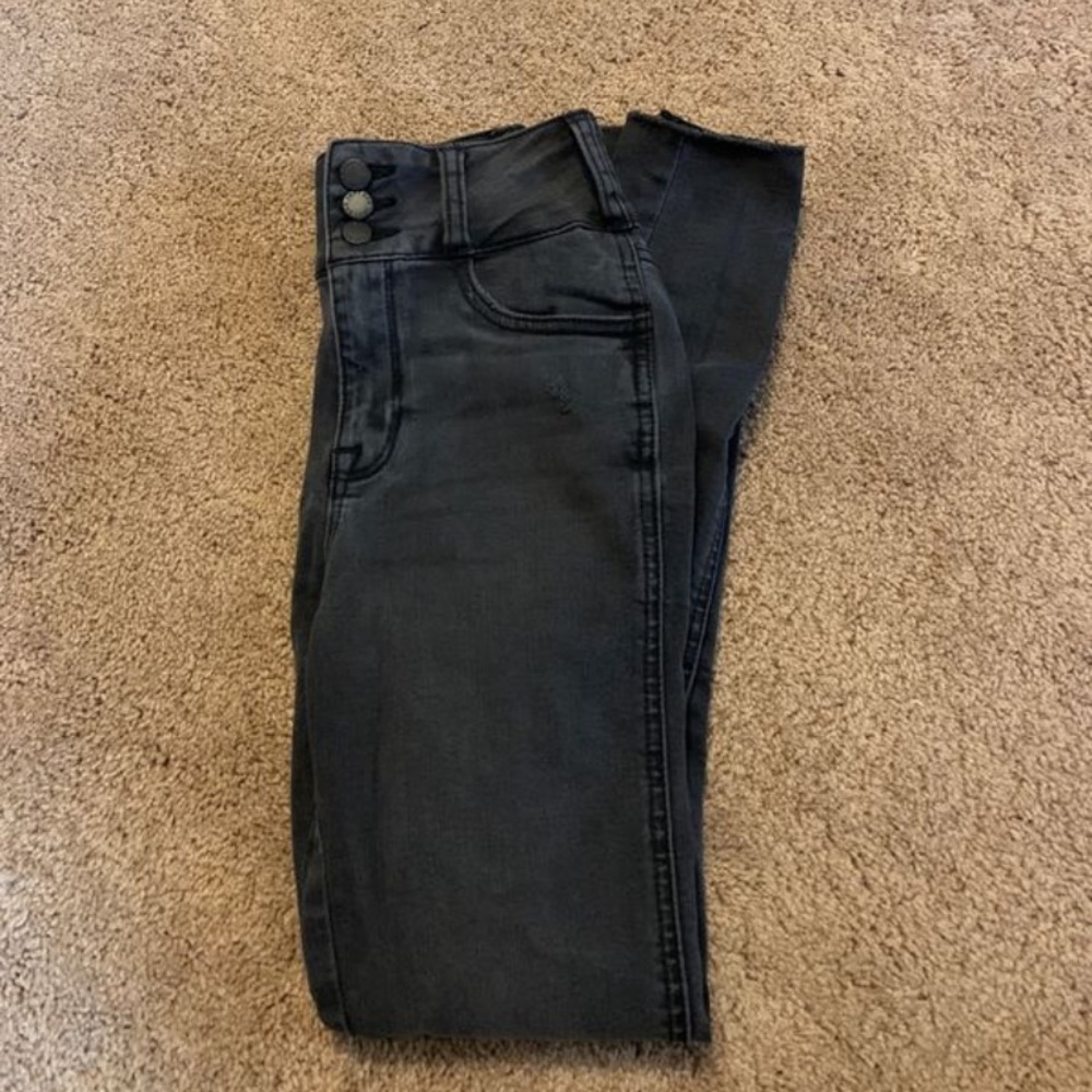 Women’s high waisted grey jeans